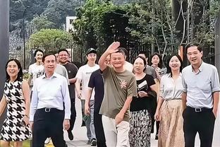 切错号了❓曼联官博头像一度被换成小狗头像？